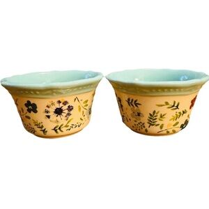 The Pioneer Woman 4” scalloped ramekins with a floral pattern